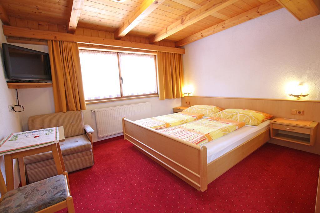 Gaesteheim Anni Winkler Nauders Chambre photo